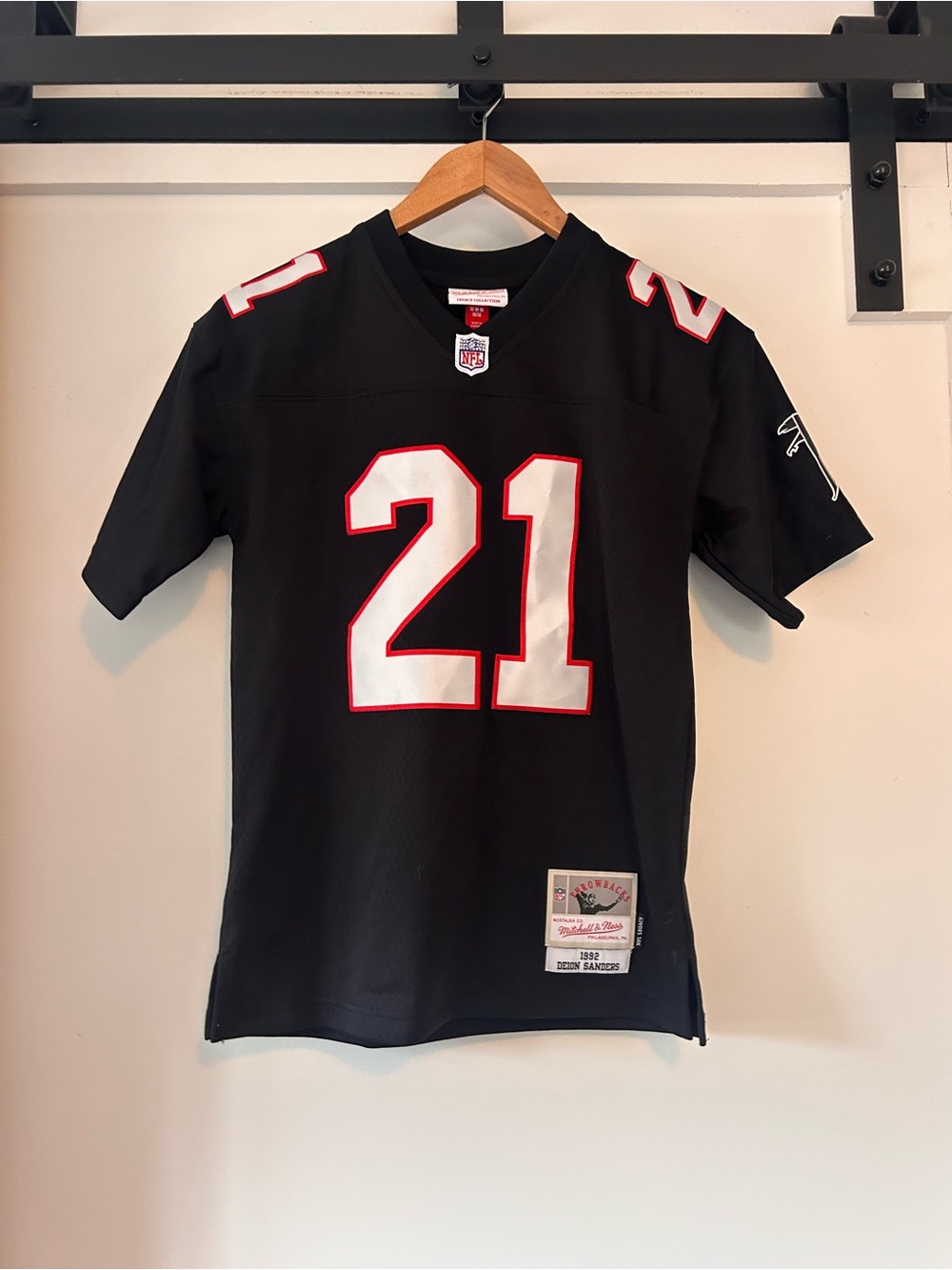 Mitchell & Ness Deion Sanders Falcons 1992 Throwback Jersey Youth M 10/12
